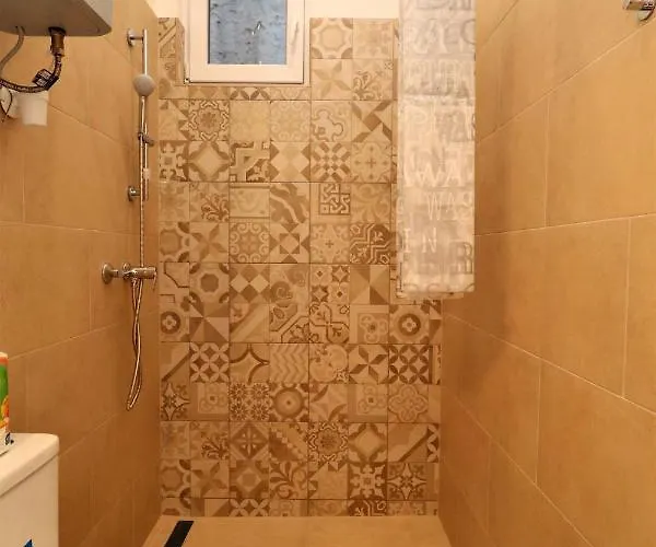 Warm & Welcoming Near To Margaret Bridge Apartament *