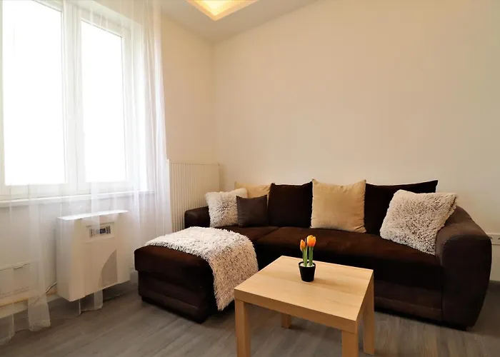 Apartament Warm & Welcoming Near To Margaret Bridge Budapesta