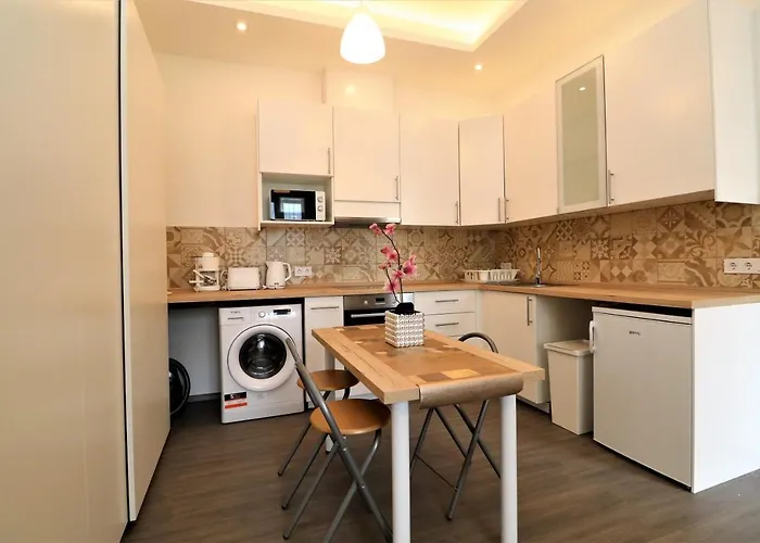 Warm & Welcoming Near To Margaret Bridge * Budapesta