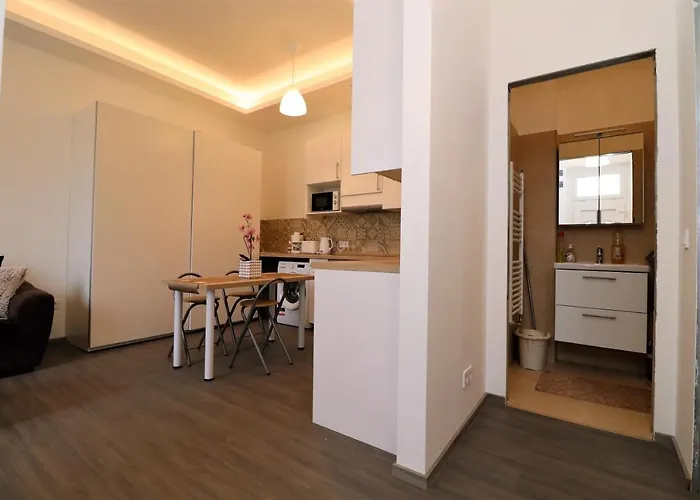 Warm & Welcoming Near To Margaret Bridge * Budapesta